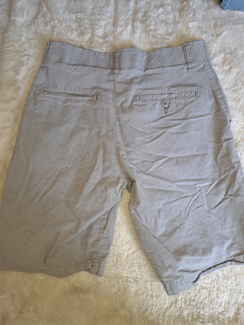 Lee's Extreme Comforr Men's Casual Gray Chino Shorts - Picture 2 of 4